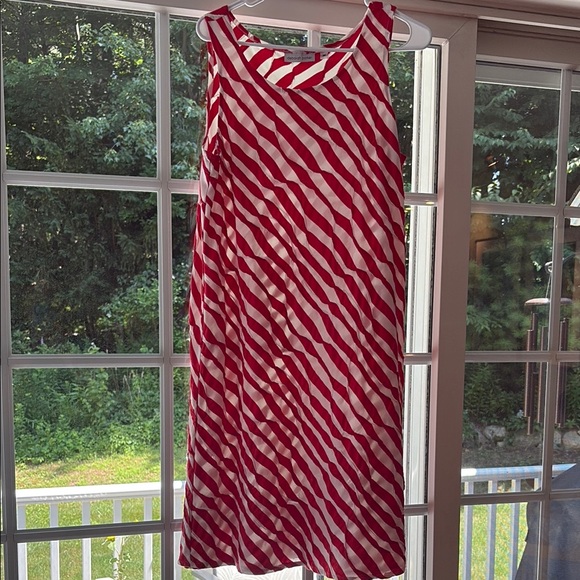 Red and White Striped Sleeveless Sundress - Picture 3 of 4